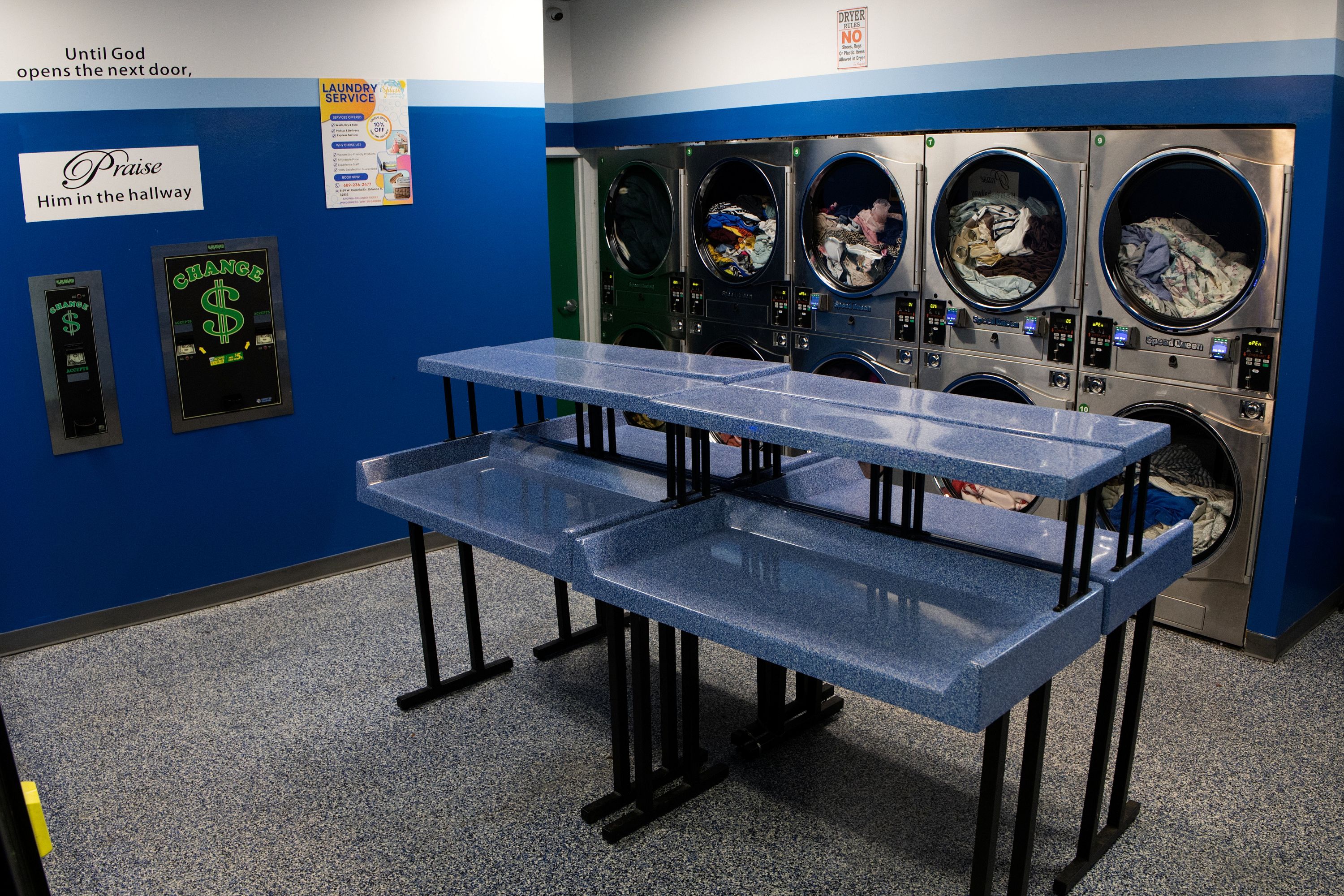 Isplash Folding Table